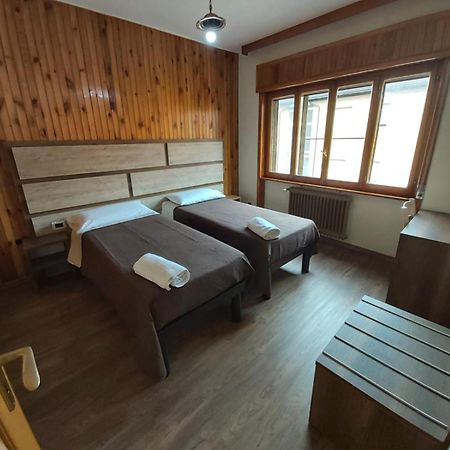 Lo Sciatore Hotel & Restaurant Камилятело Силано Екстериор снимка