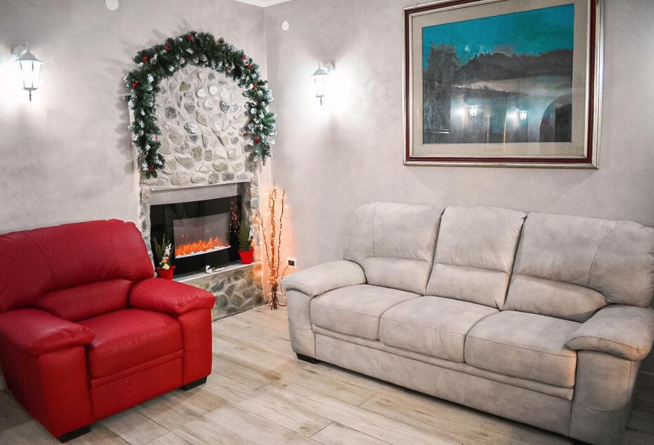 Lo Sciatore Hotel & Restaurant Камилятело Силано Екстериор снимка