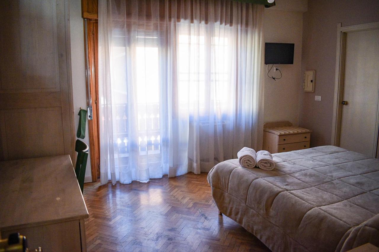 Lo Sciatore Hotel & Restaurant Камилятело Силано Екстериор снимка