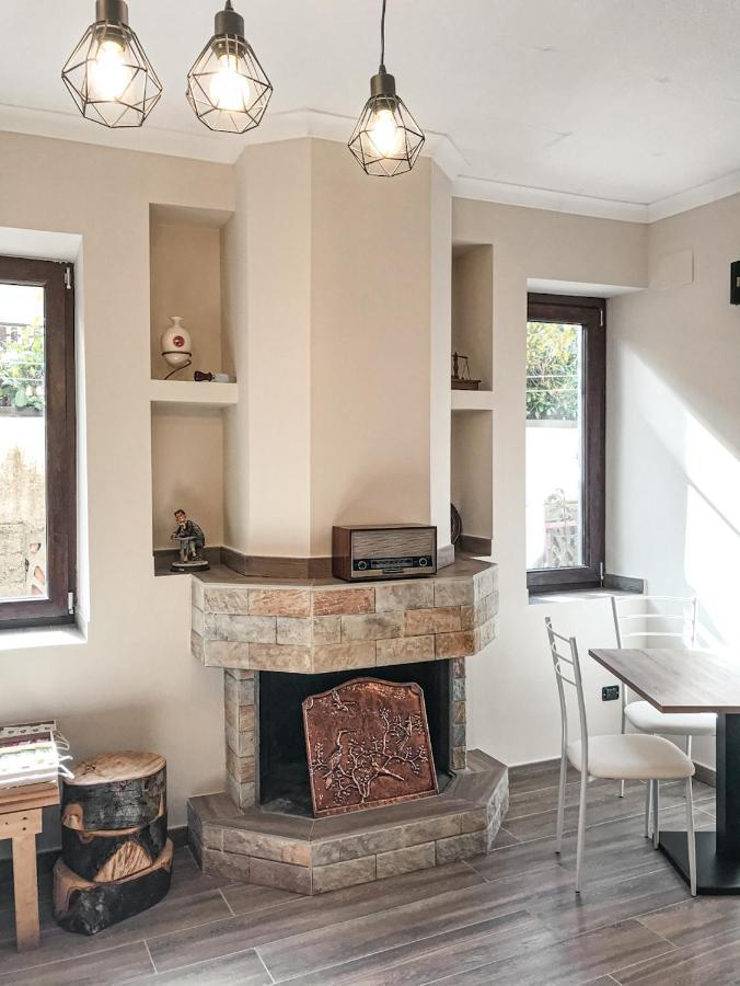 Lo Sciatore Hotel & Restaurant Камилятело Силано Екстериор снимка